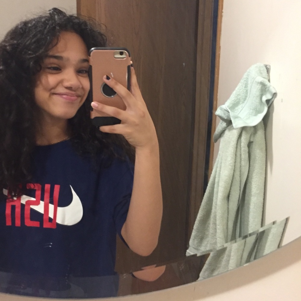 Meet your Posher, Nicole